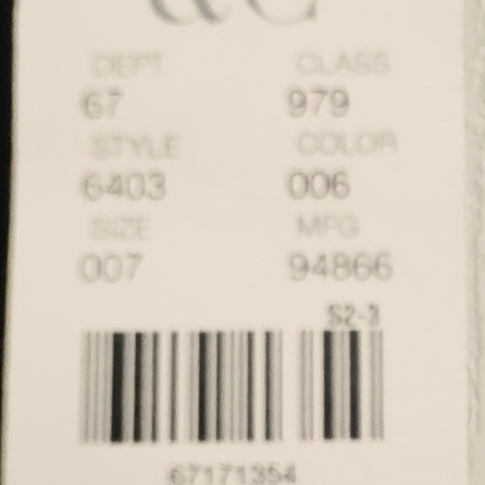 New York & Company Black Sleeveless Blouse - Picture 3 of 3
